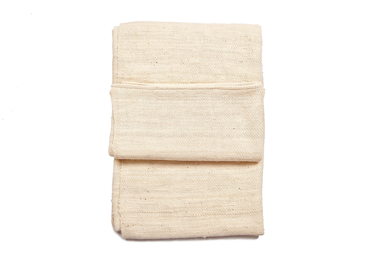 Baby Alpaca Blanket - 230cm x 160cm - Beige - Pure alpaca wool - Luxe & Sustainable - Handcrafted in Ecuador